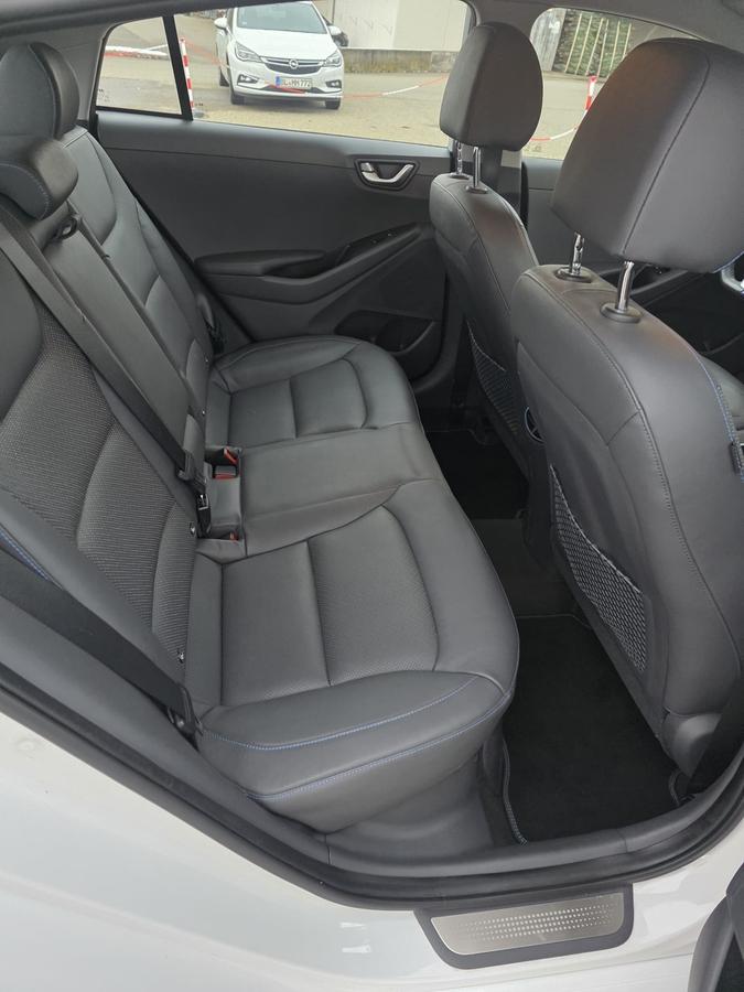 Hyundai IONIQ IONIQ 1,6 GDI Premium Hybrid REDUZIERT!!
