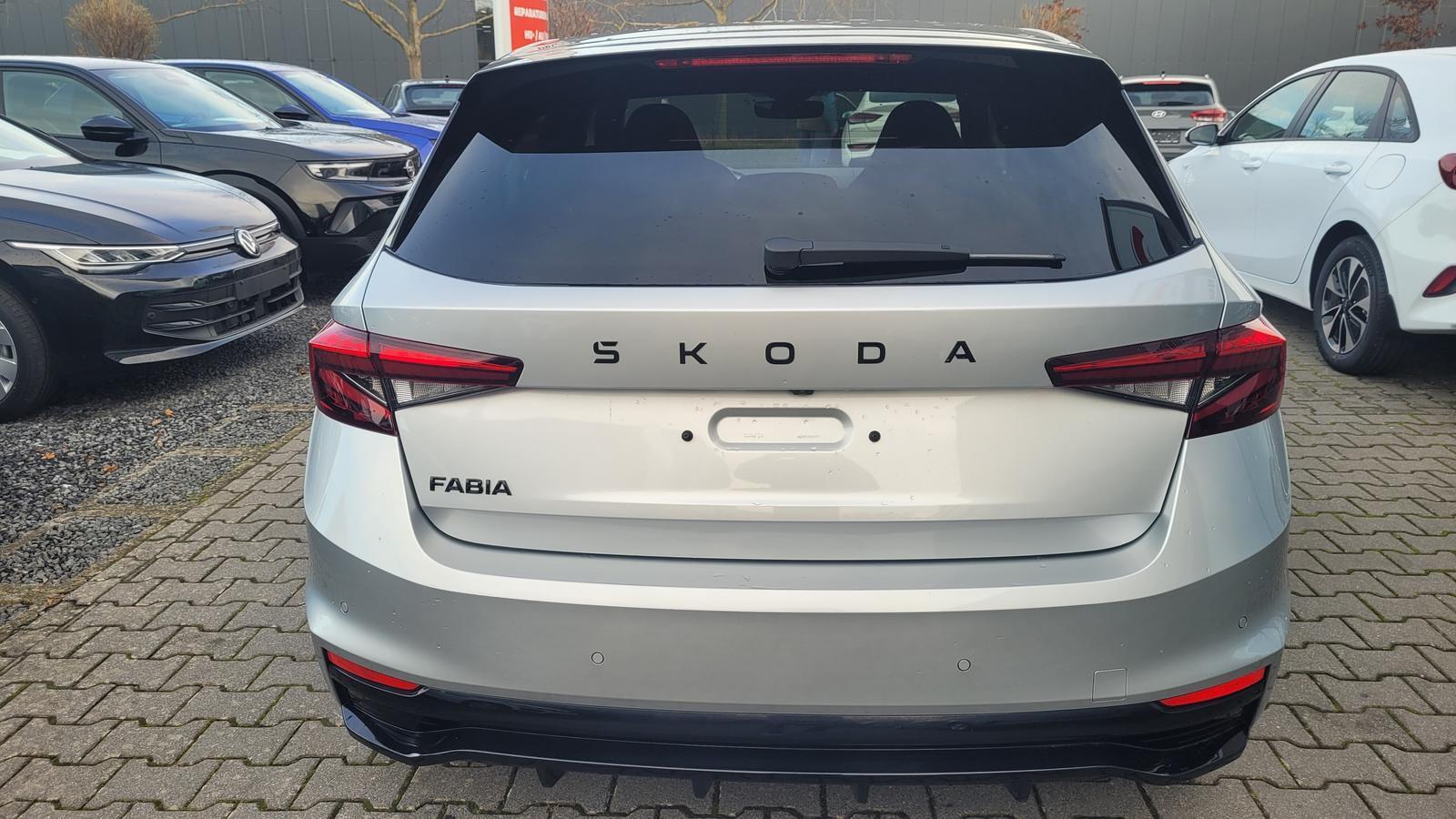 Skoda Fabia Monte Carlo*5JGar*LED*PDach*Shzg*PDC*Cam*