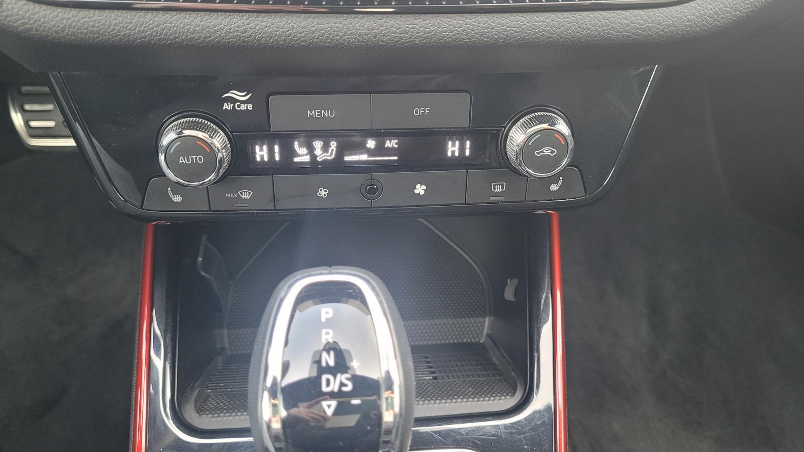 Skoda Fabia Monte Carlo*5JGar*LED*PDach*Shzg*PDC*Cam*