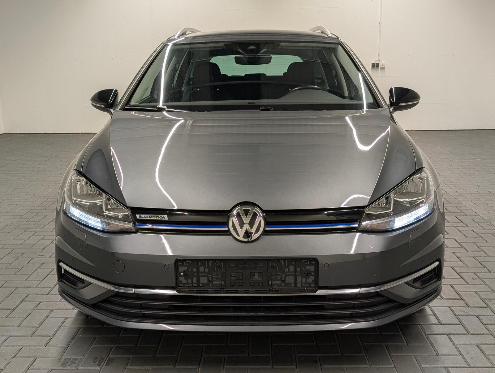 Volkswagen Golf Variant IQ-Drive Navi/ACC/SHZ/Kam/AHK/17-LM