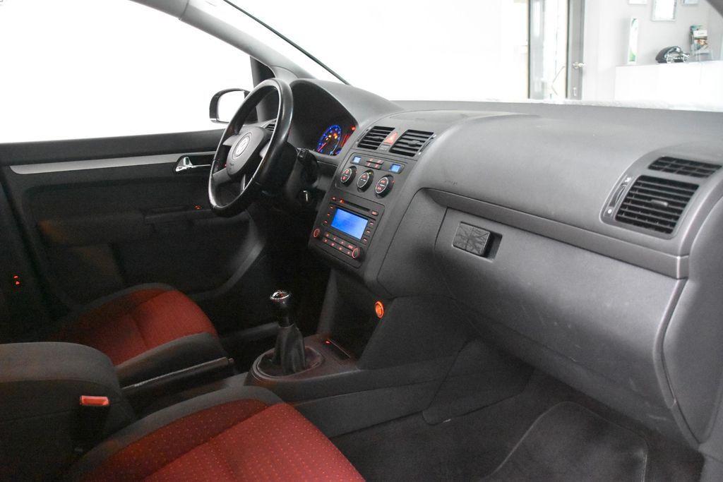 Volkswagen Touran 2.0 FSI 2Z-Klimaauto Tempo PDC 2.Hand