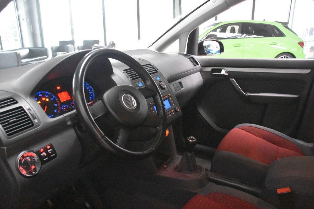 Volkswagen Touran 2.0 FSI 2Z-Klimaauto Tempo PDC 2.Hand