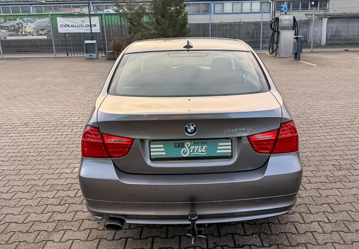 BMW 320 d E90 NAVI SHZ PDC KLIMA