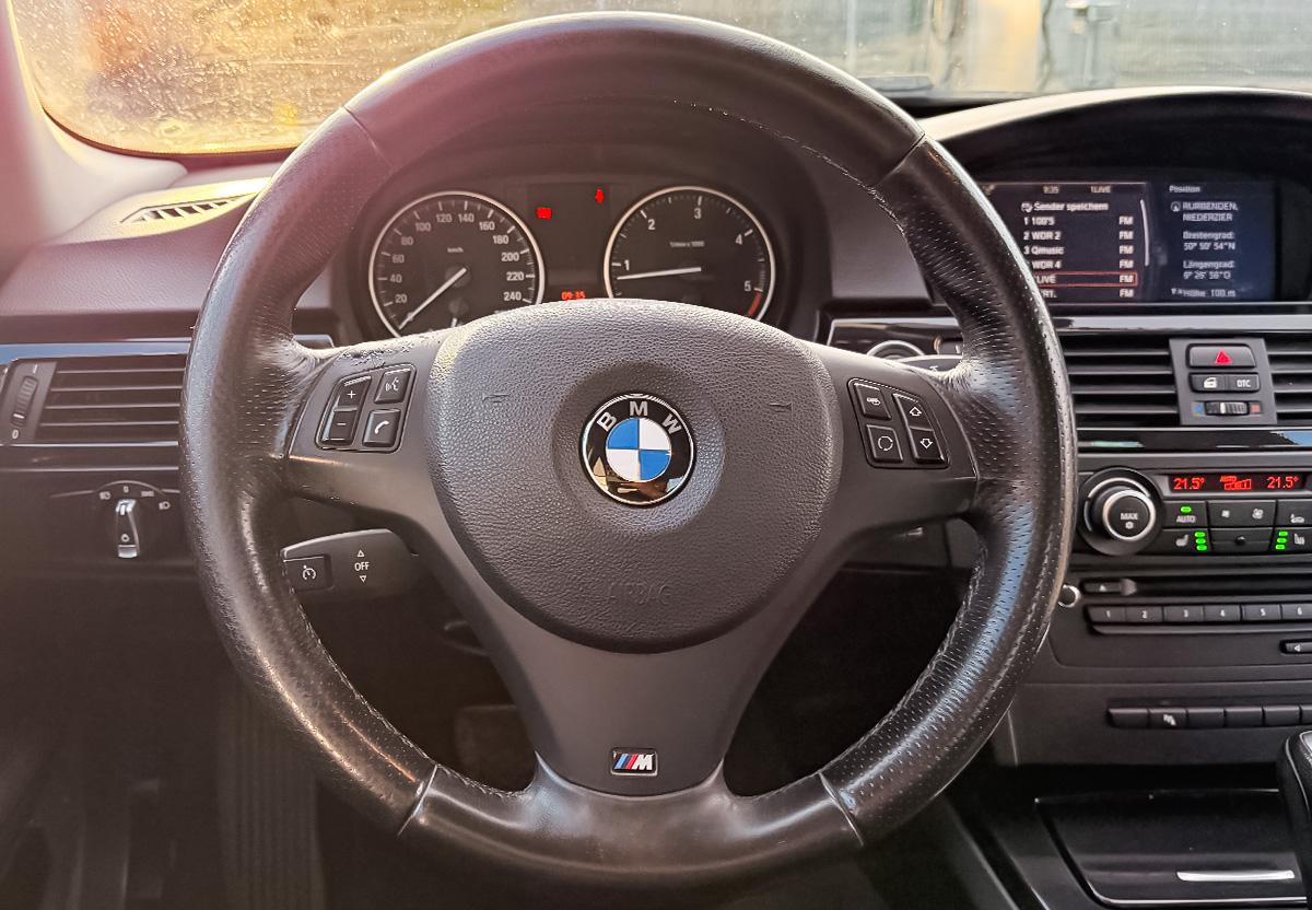 BMW 320 d E90 NAVI SHZ PDC KLIMA