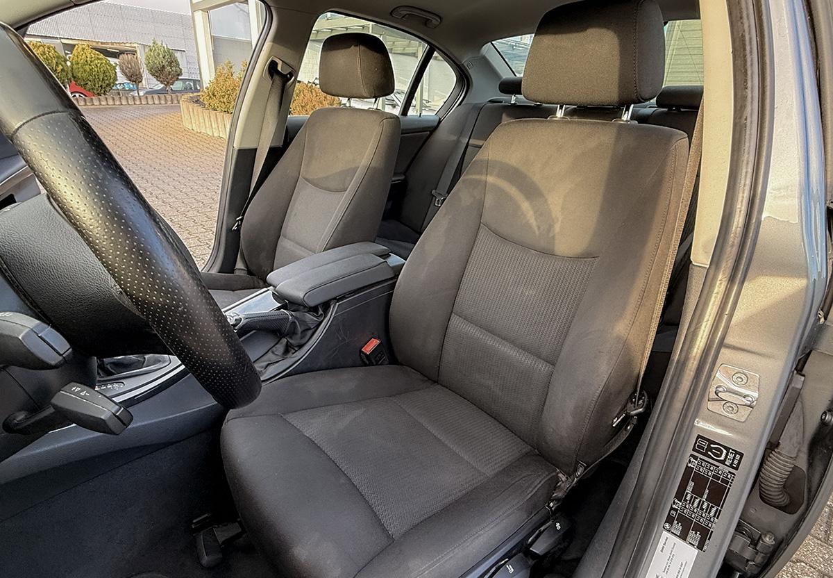 BMW 320 d E90 NAVI SHZ PDC KLIMA