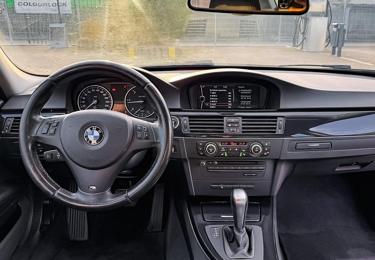 BMW 320 d E90 NAVI SHZ PDC KLIMA