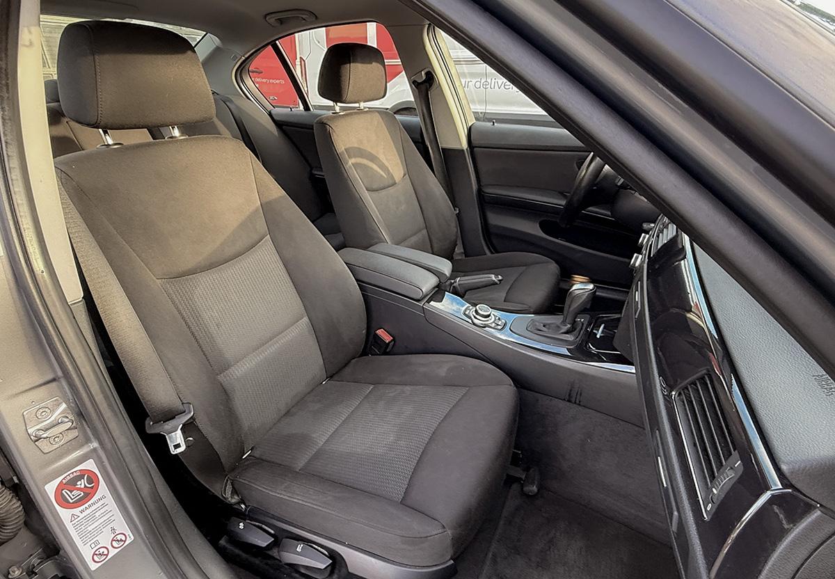 BMW 320 d E90 NAVI SHZ PDC KLIMA