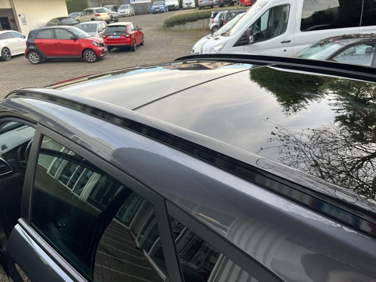 Hyundai Tucson 1.6 TREND 2WD PANO KLIMA LEDER ALU NAVI SHZ KAMERA 