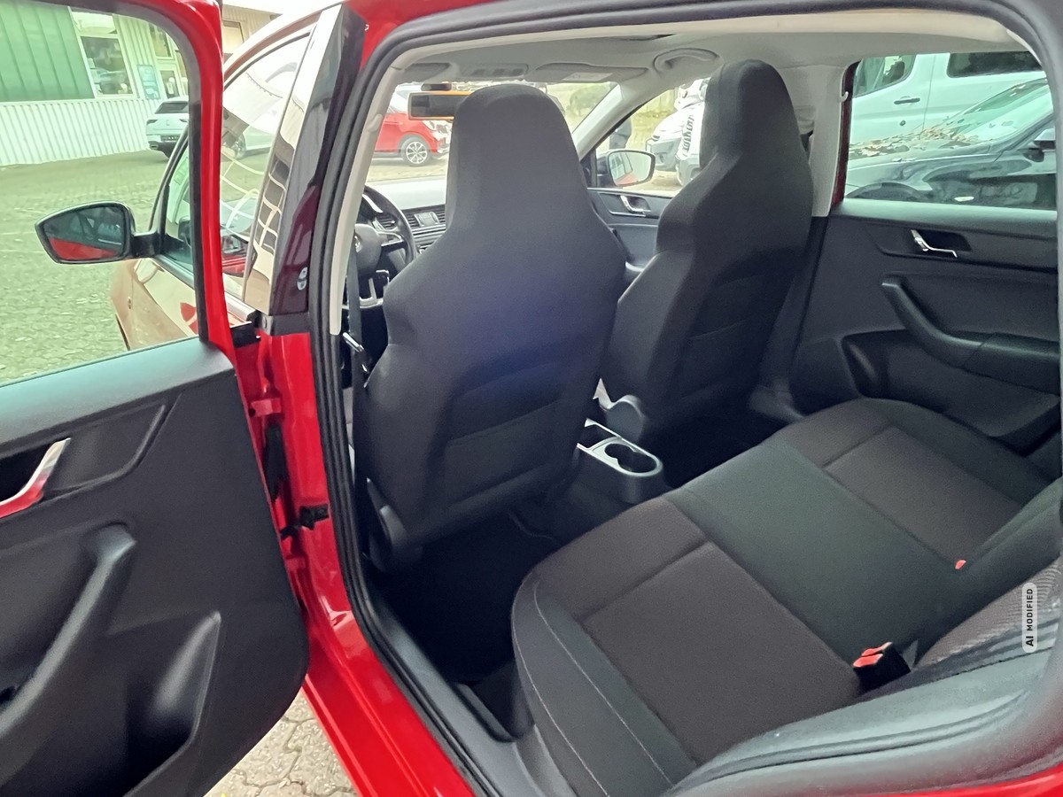 Skoda Rapid Spaceback 1.2 TSI*Style Plus*PANORAMA*XENON*PDC*17