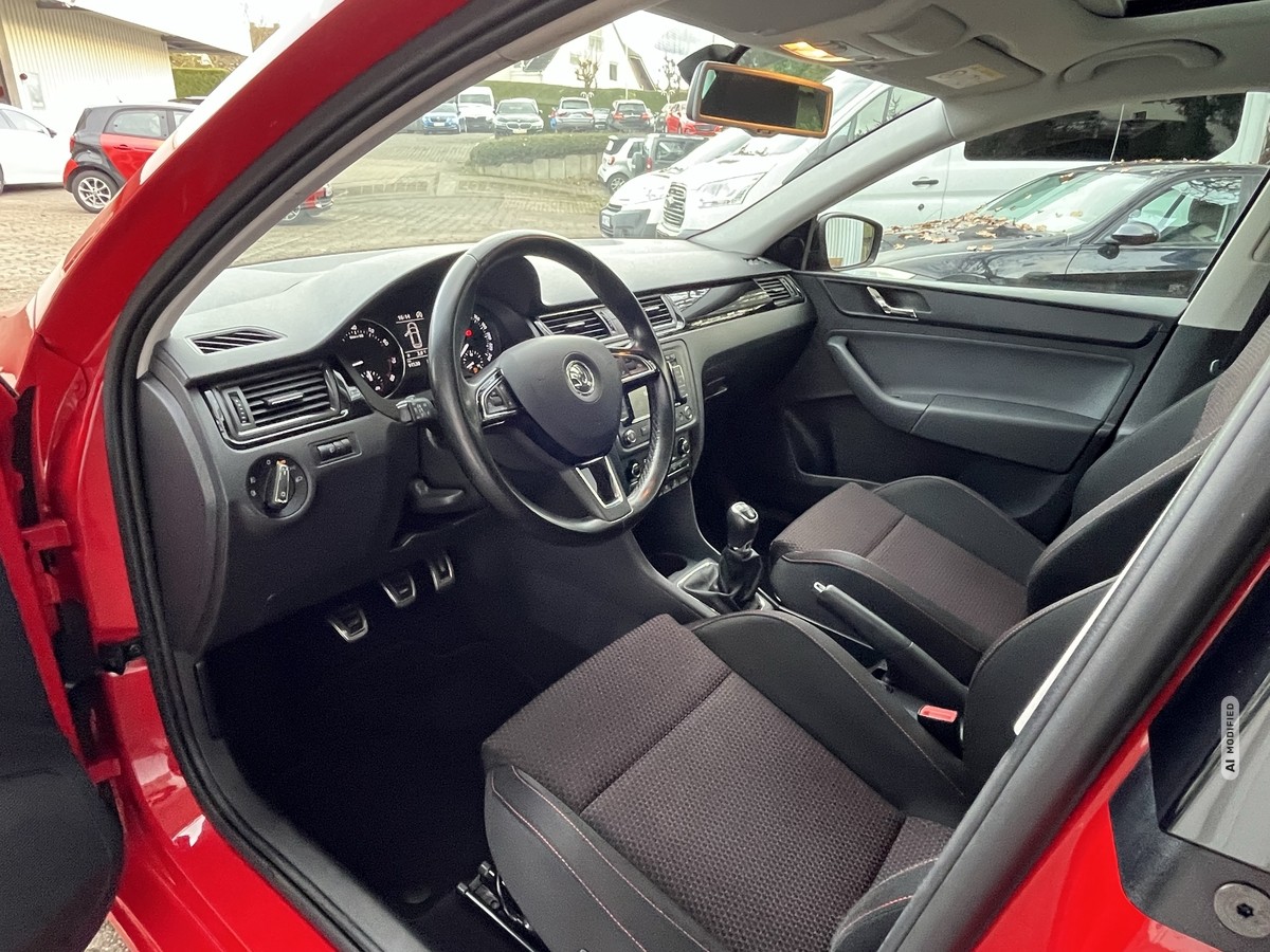 Skoda Rapid Spaceback 1.2 TSI*Style Plus*PANORAMA*XENON*PDC*17