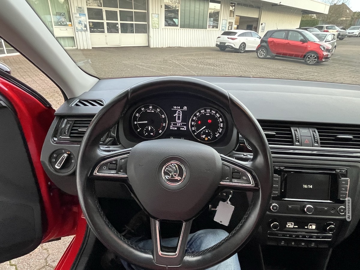 Skoda Rapid Spaceback 1.2 TSI*Style Plus*PANORAMA*XENON*PDC*17