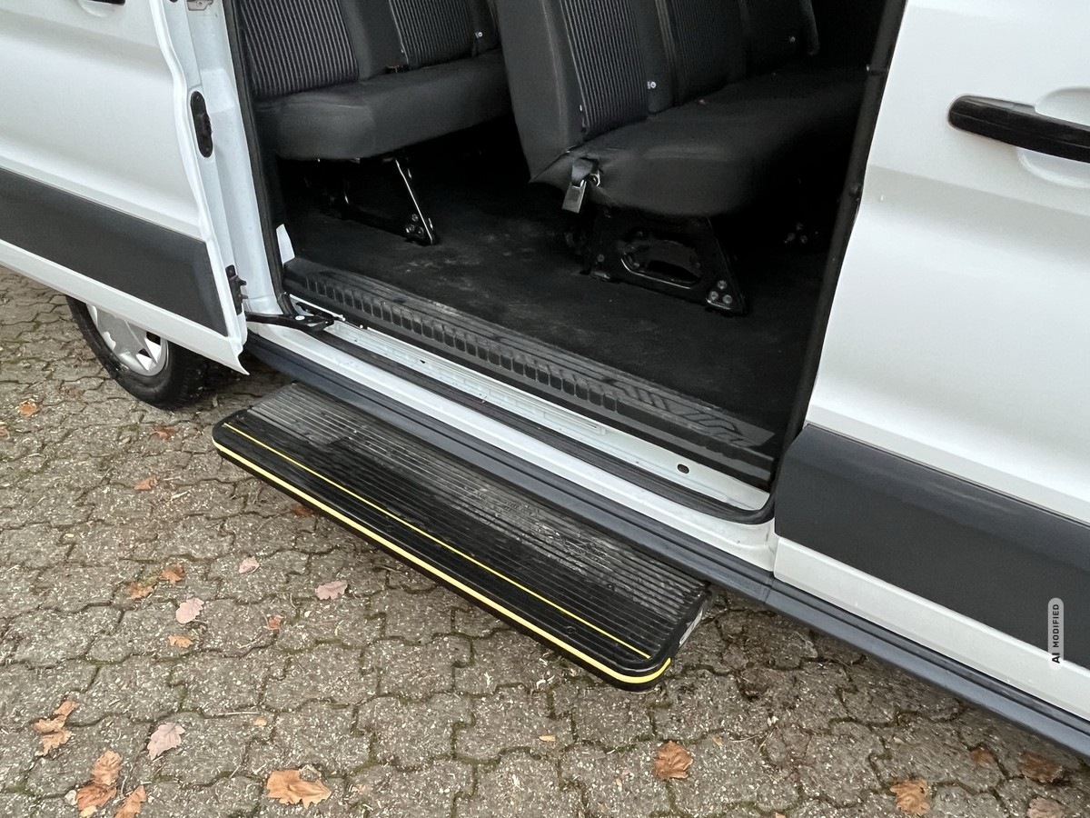 Ford Transit L2H3*AHK*KAMERA*EL.TRITTSTUFE*9-SITZER*TEMPOMAT