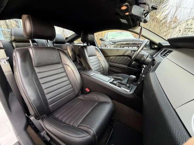 Ford Mustang 3,7 Leder