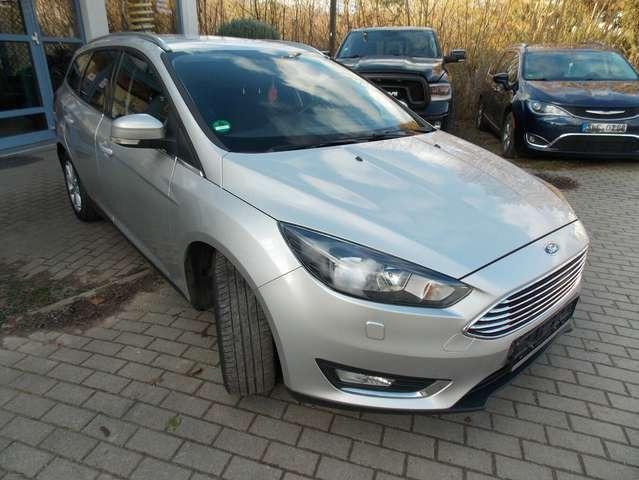 Ford Focus 1.5 Titanium Navi