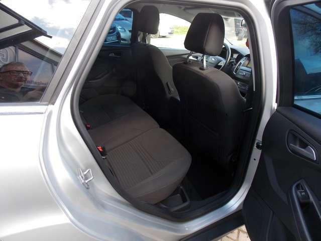 Ford Focus 1.5 Titanium Navi