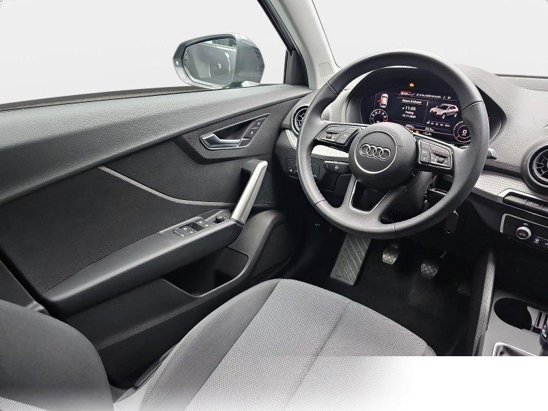 Audi Q2 30 TFSI S LINE NAVI LED KLIMAAUTO PDC KAMERA LM17