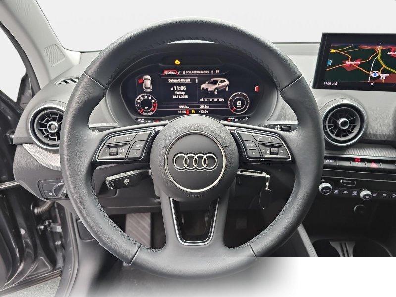 Audi Q2 30 TFSI S LINE NAVI LED KLIMAAUTO PDC KAMERA LM17