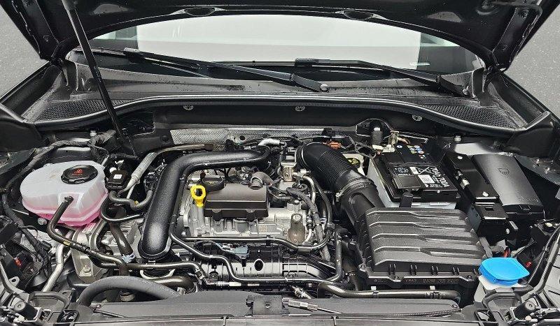 Audi Q2 30 TFSI S LINE NAVI LED KLIMAAUTO PDC KAMERA LM17