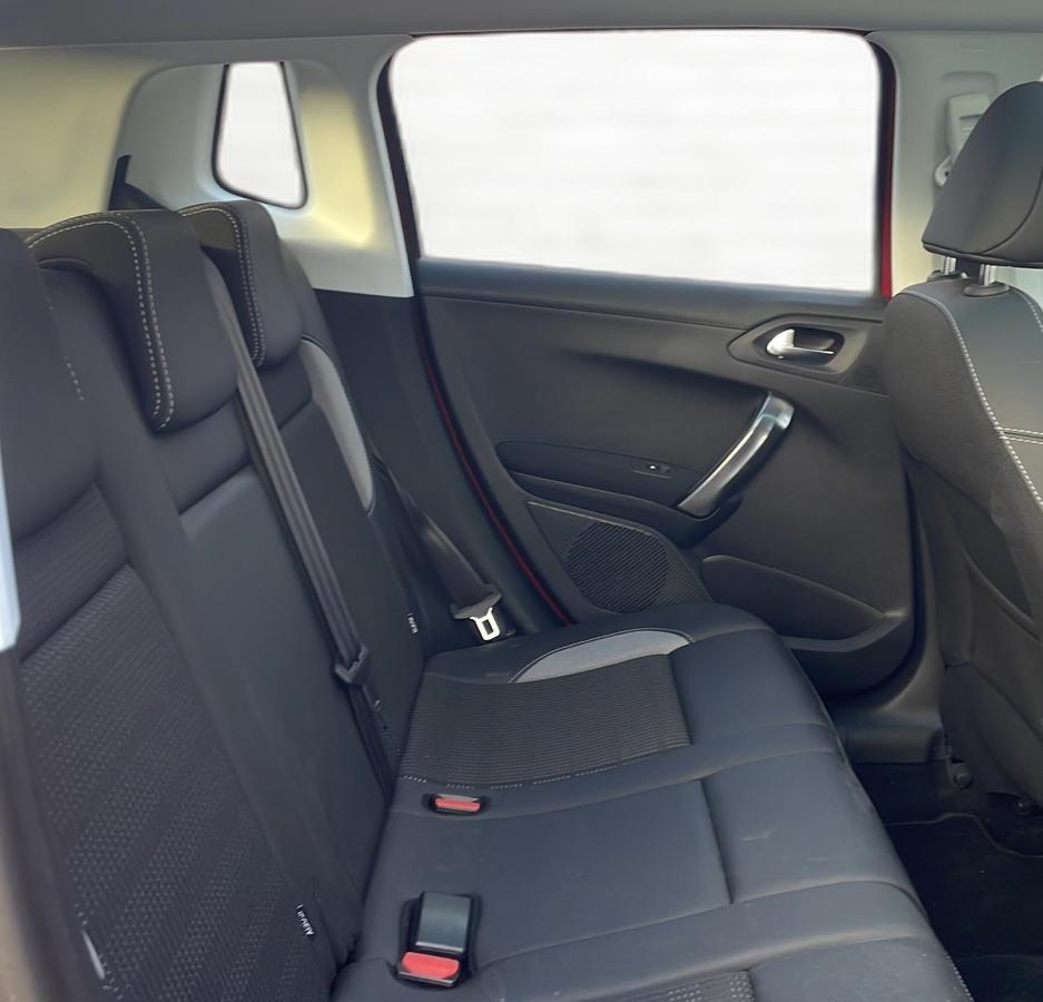 Peugeot 2008 1.2 PureTech  Allure *Navi*Glasdach*RFK*SHZ