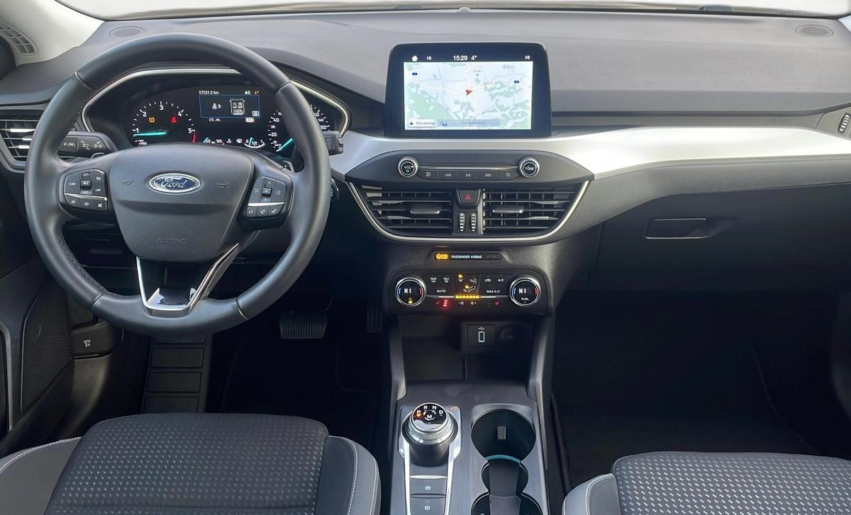 Ford Focus 1.5 EcoBlue Cool&Connect  *AUT*SHZ*NAVI*