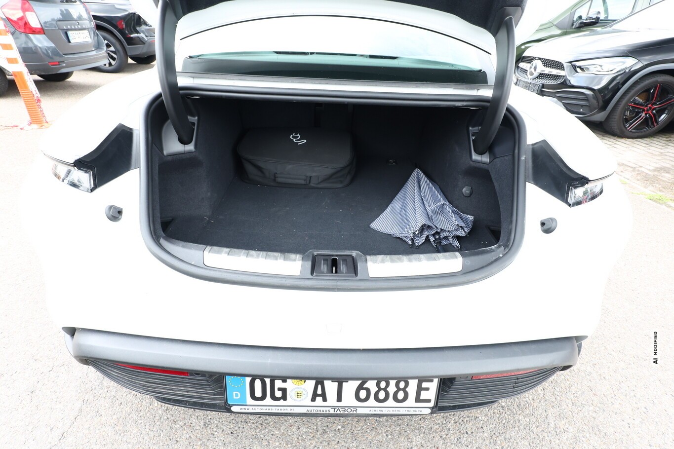 Porsche Taycan 4S Plus 20Z ACC Pano Matrix BOSE ParkAs
