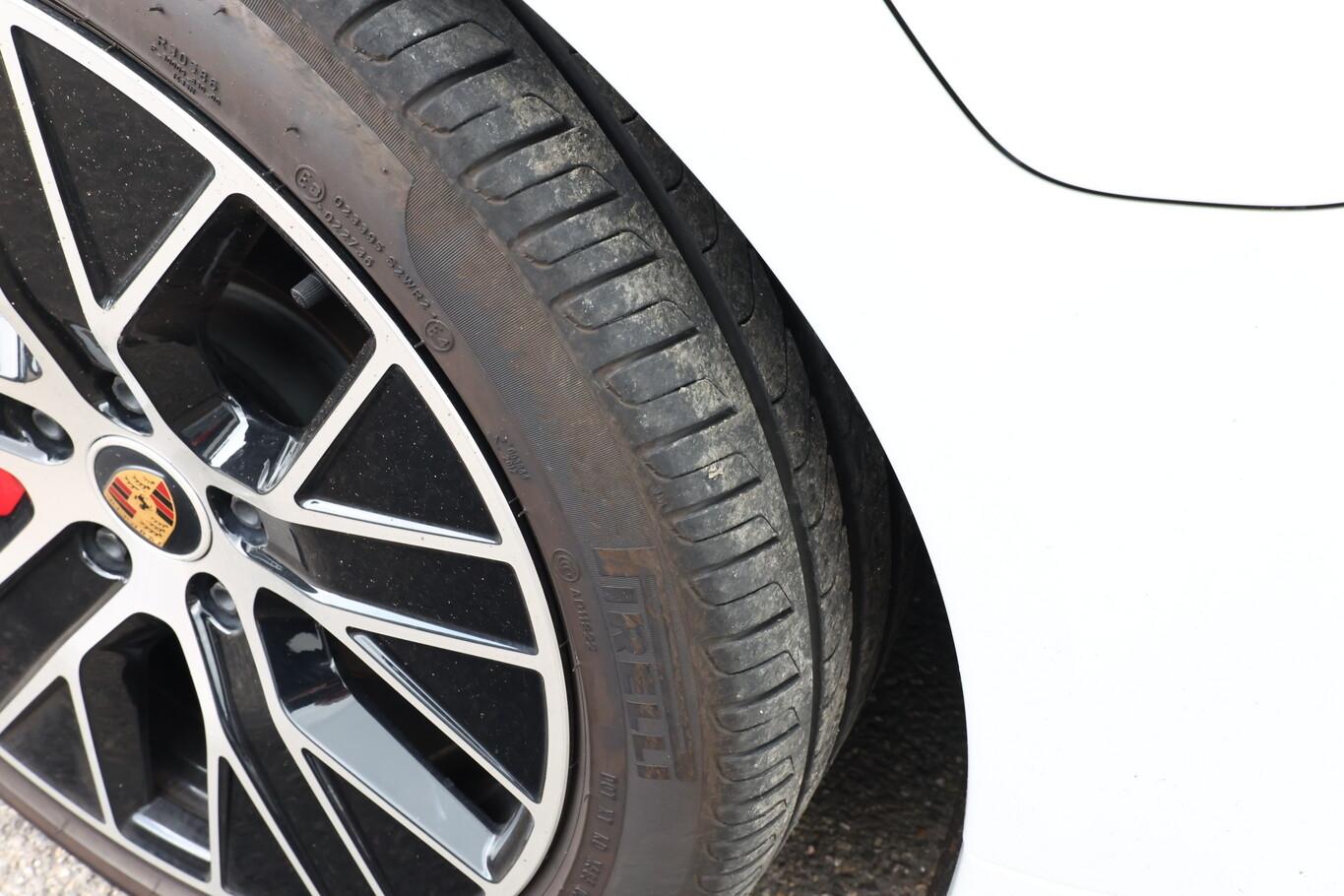 Porsche Taycan 4S Plus 4x4 LED Nav ACC ParkAs Kam BOSE