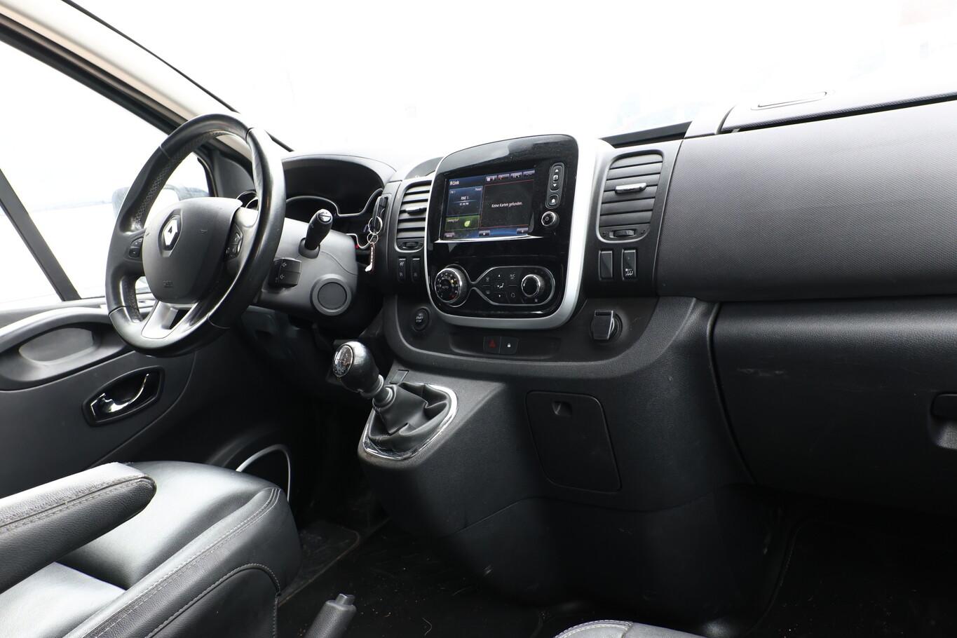 Renault Trafic dCi 145 L2 Grand SpaceClass 7S Nav PDC