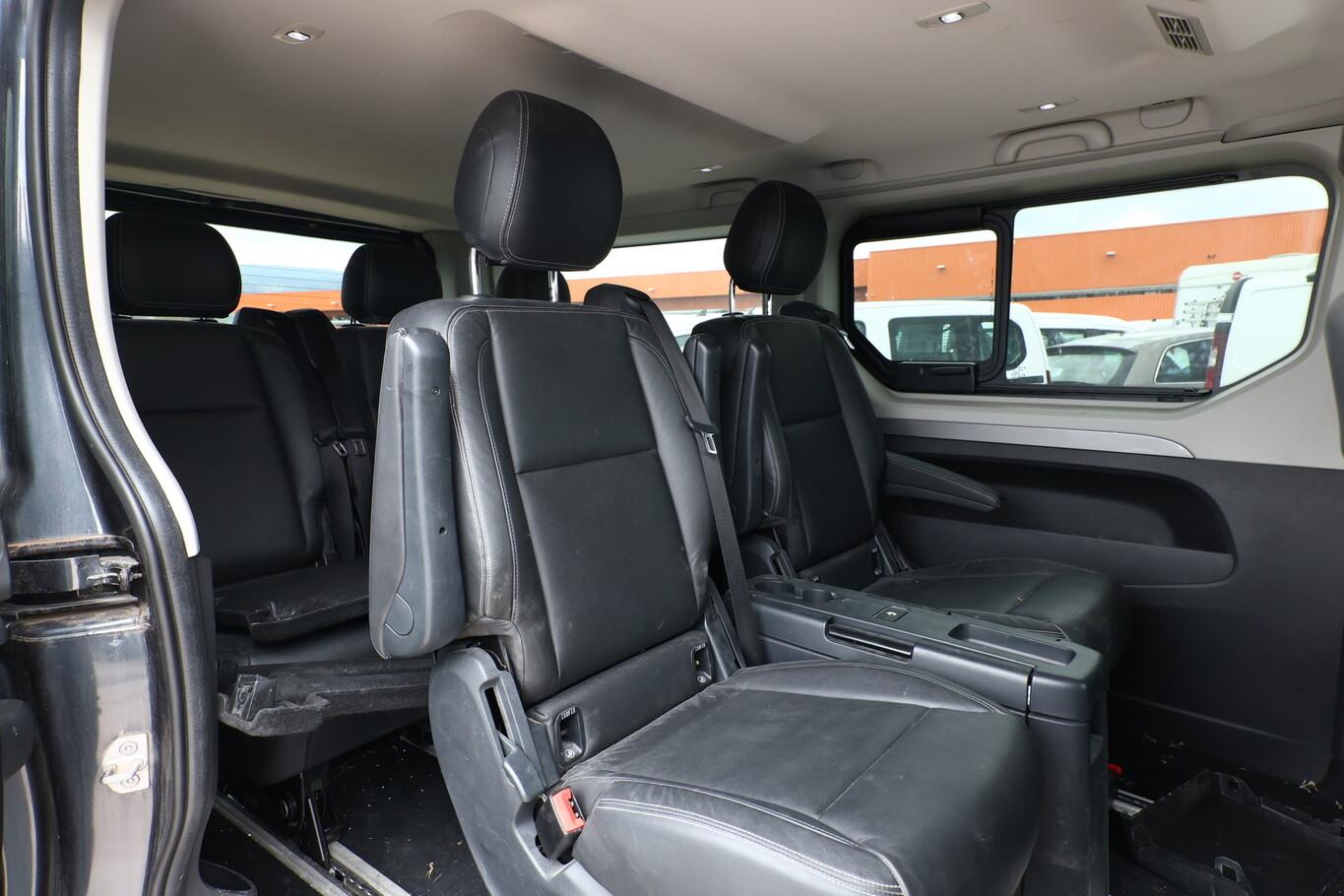 Renault Trafic dCi 145 L2 Grand SpaceClass 7S Nav PDC