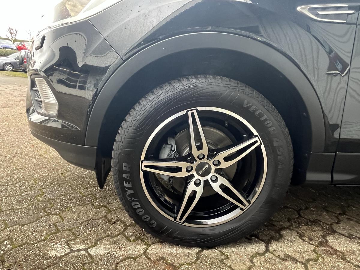 Ford Kuga 1.5 EB 61 TKM*DESIGN PKT*AHK ABNEHMB*WINTER PKT*PRIVACY