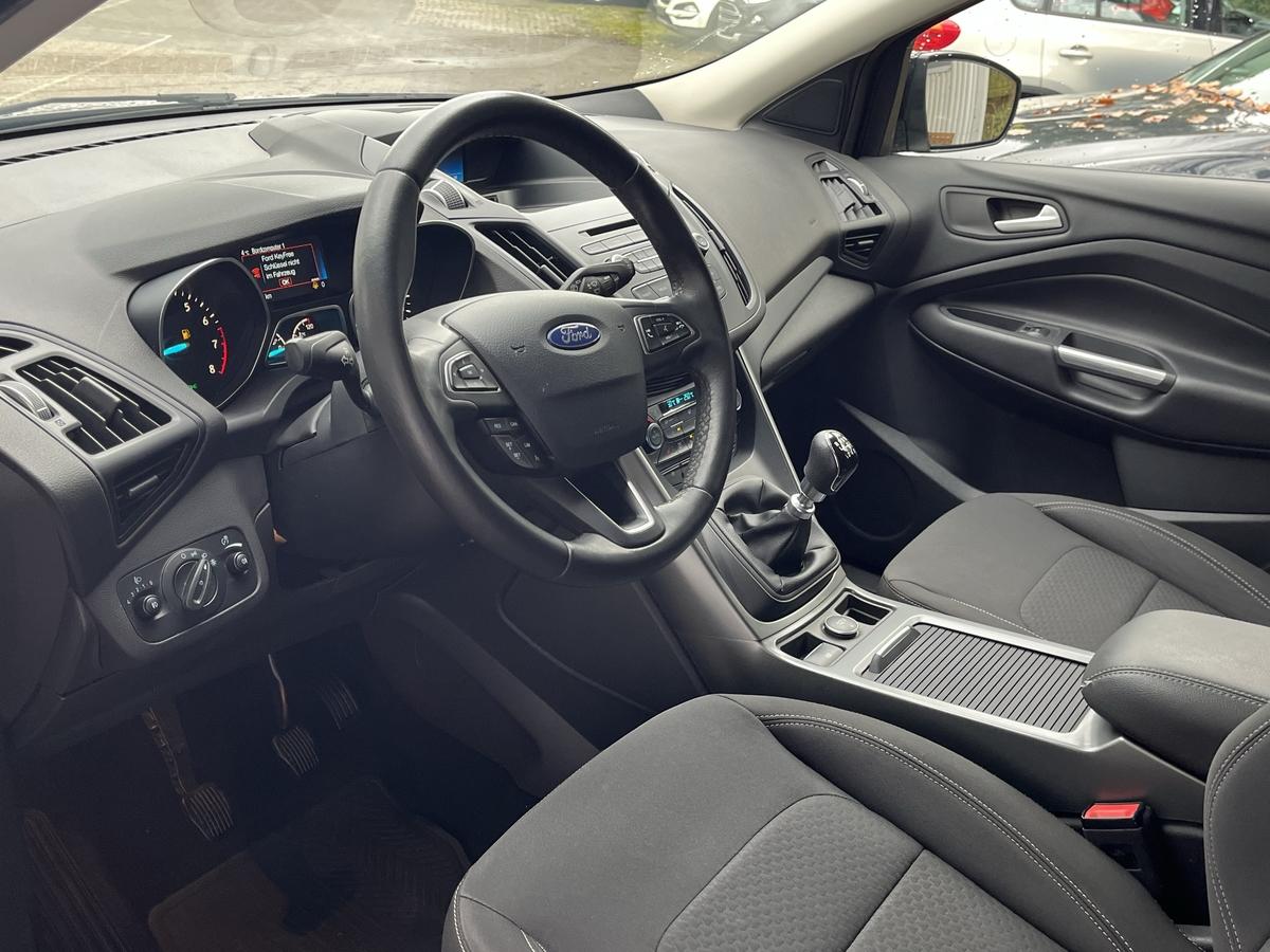 Ford Kuga 1.5 EB 61 TKM*DESIGN PKT*AHK ABNEHMB*WINTER PKT*PRIVACY