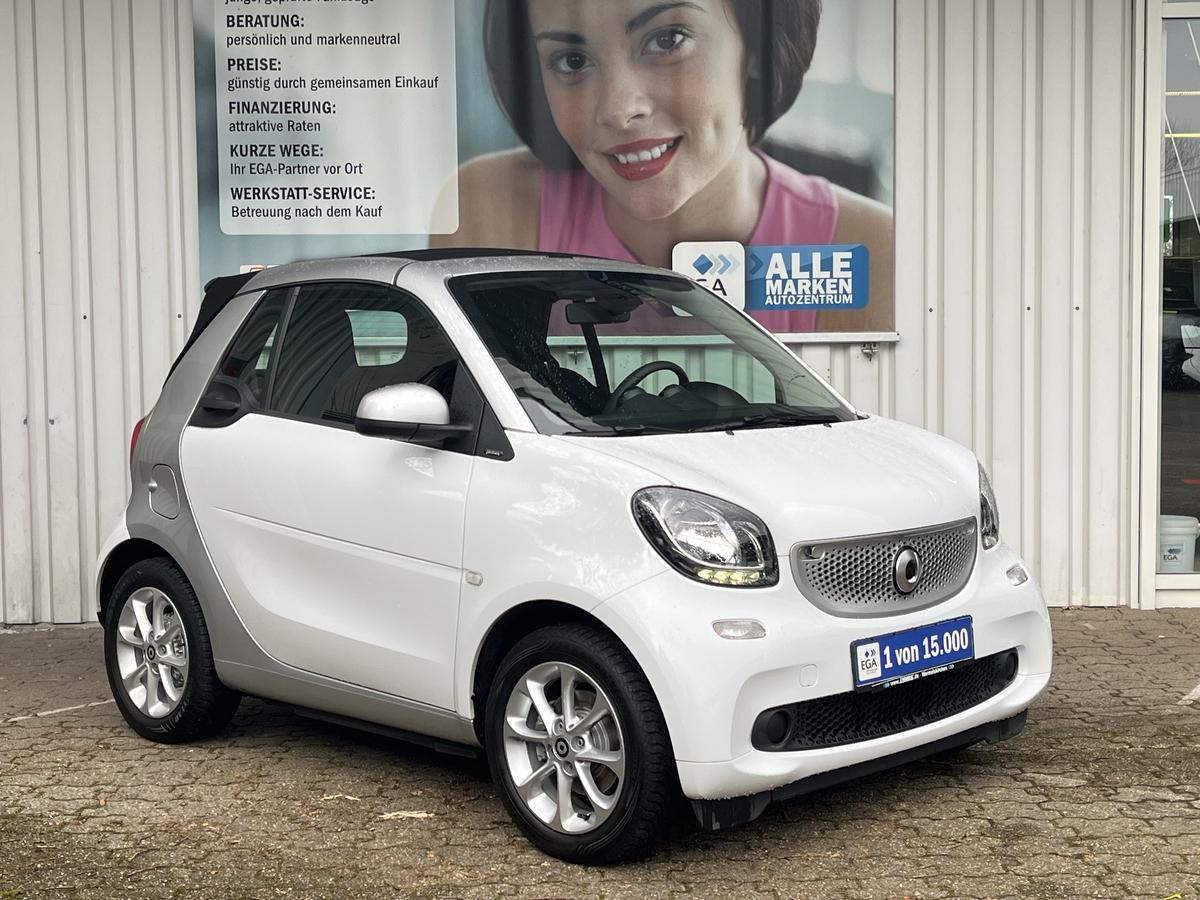 Smart ForTwo CABRIO*PASSION*17 TKM !!!!!*1 HAND*SHZ*PDC*KLIMAAUT
