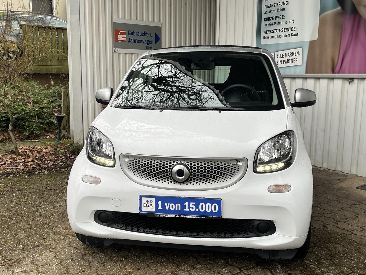 Smart ForTwo CABRIO*PASSION*17 TKM !!!!!*1 HAND*SHZ*PDC*KLIMAAUT