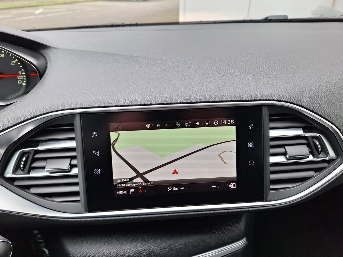 Peugeot 308 NAVI*CARPLAY*SITZHEIZUNG*KAMERA*ALLWETTER