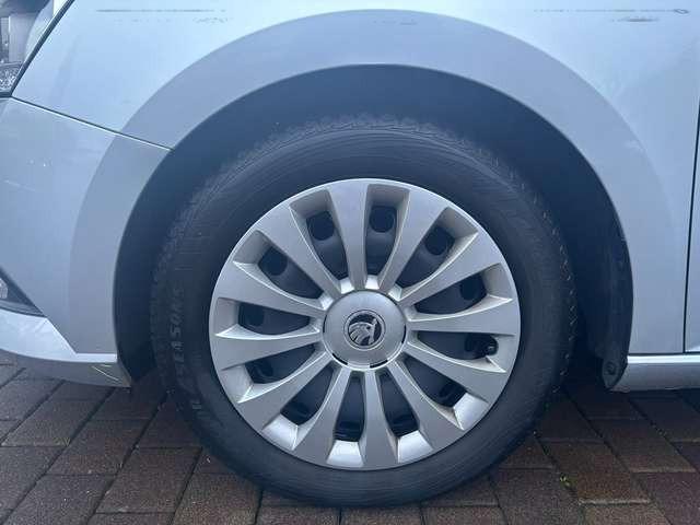 Skoda Fabia Ambition*Kombi*NAVIGATION*CARPLAY*SITZ-HZ*Tempomat