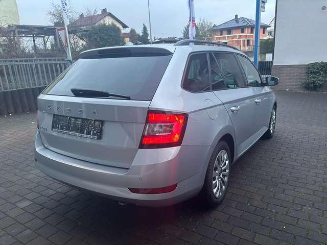 Skoda Fabia Ambition*Kombi*NAVIGATION*CARPLAY*SITZ-HZ*Tempomat