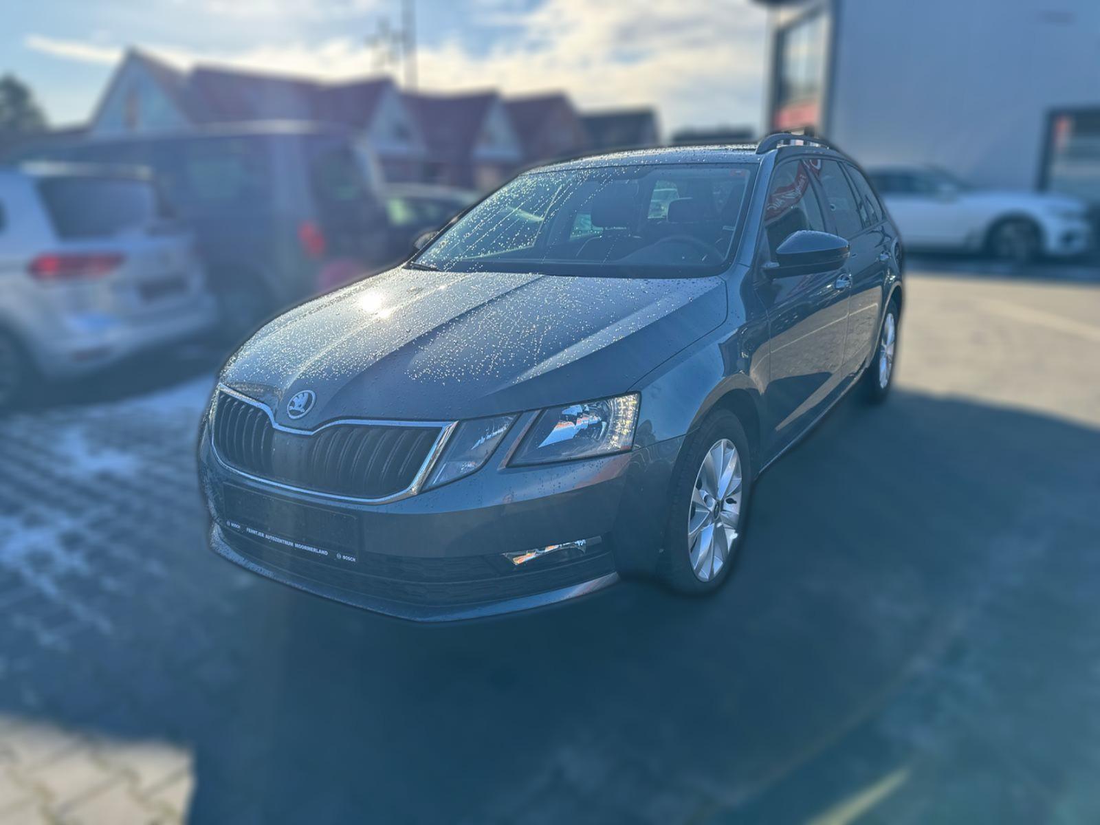 Skoda Octavia Combi Tour MFL PDC NAVI Front AHK TOP