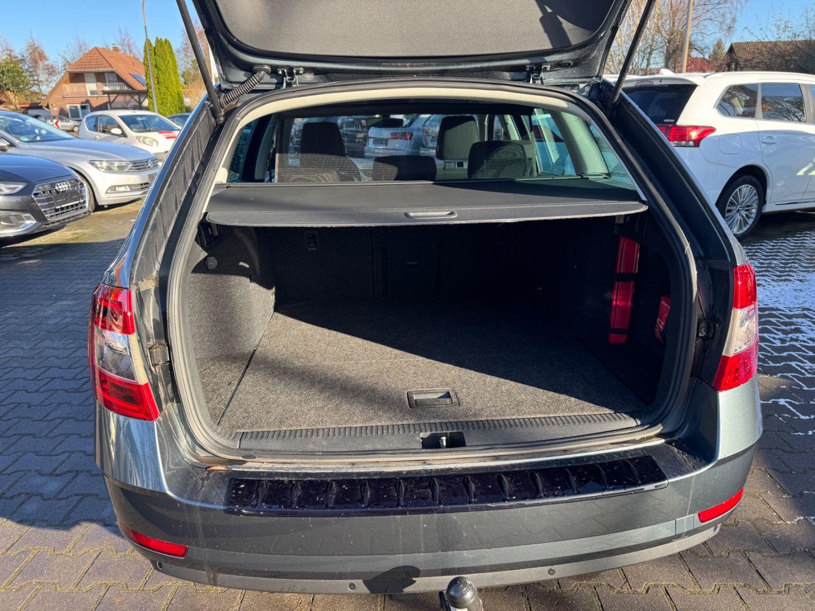 Skoda Octavia Combi Tour MFL PDC NAVI Front AHK TOP