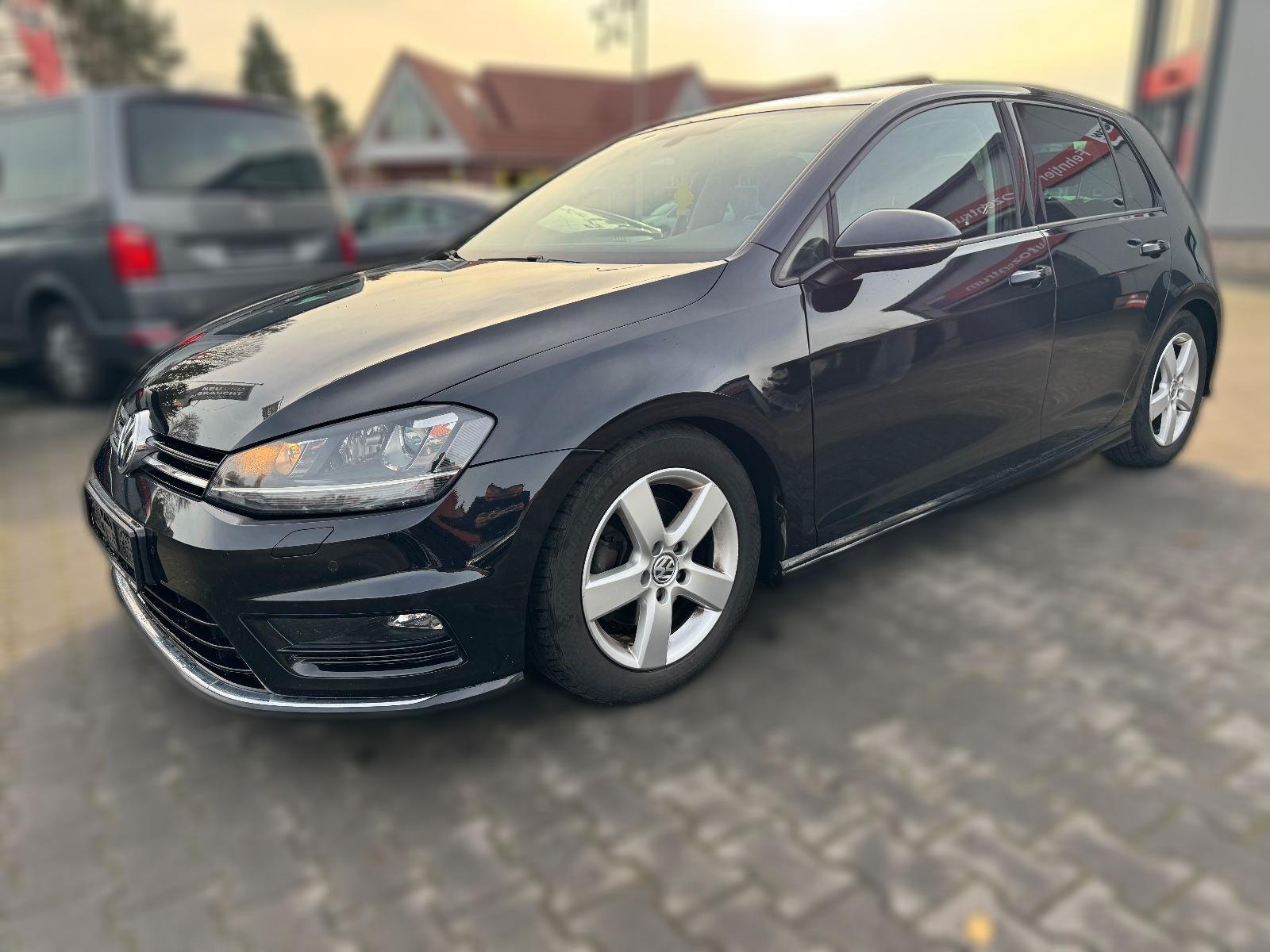 Volkswagen Golf VII 2,0 TDI DSG Lim. R-Line Lounge XENON