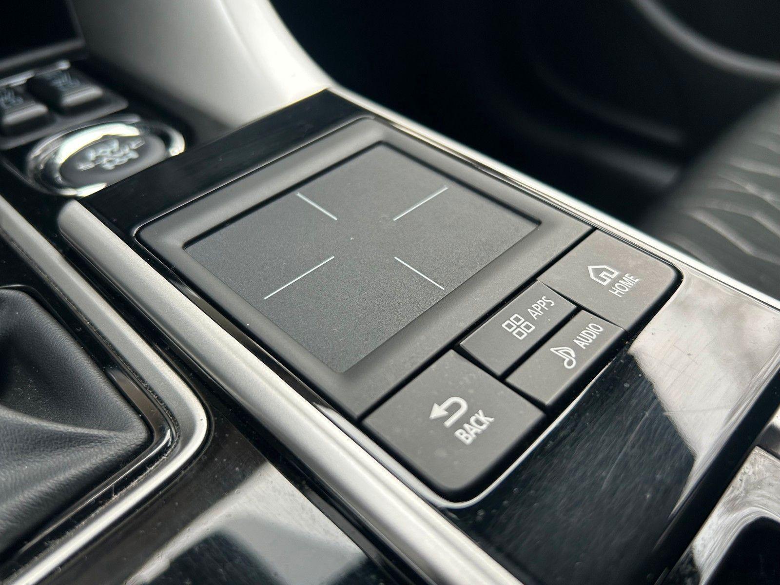 Mitsubishi Eclipse Cross Diamant+ Allrad, AHK, 8fach!