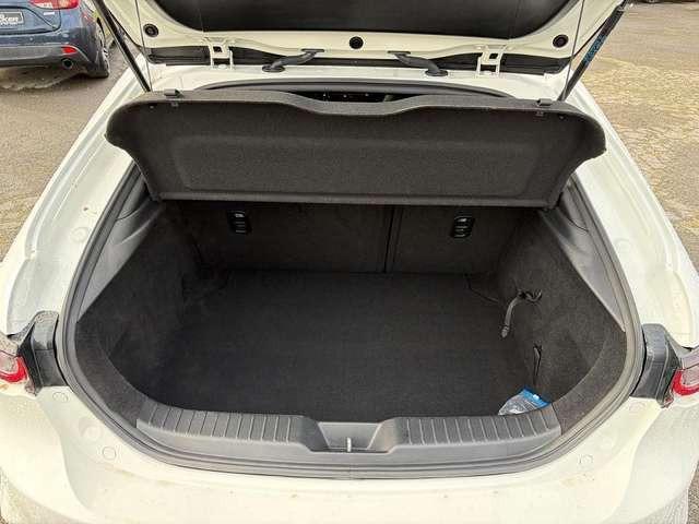 Mazda 3 | BOSE | Rückfahrkam.| adapt. Tempomat