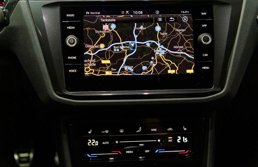 Volkswagen Tiguan Active *AHK*Matrix LED*Head UP