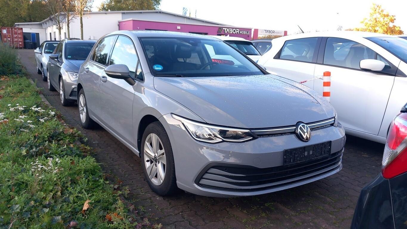 Volkswagen Golf VIII 1.5 TSI 130 Life Nav ACC SHZ PDC KeyL