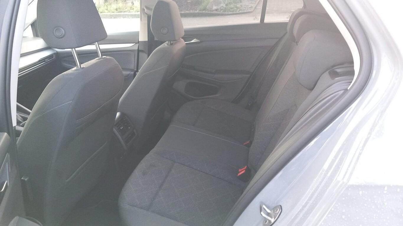 Volkswagen Golf VIII 1.5 TSI 130 Life Nav ACC SHZ PDC KeyL