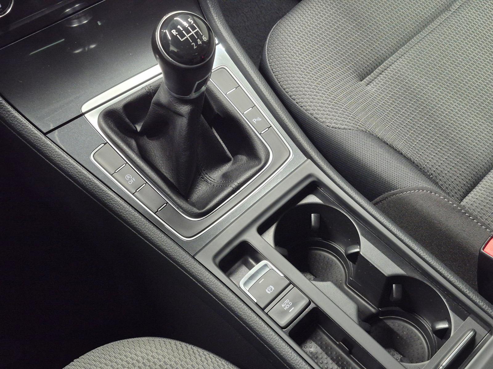 Volkswagen Golf VII  LED/App-C./SHZ/Kam/ACC/AHK/16-LM