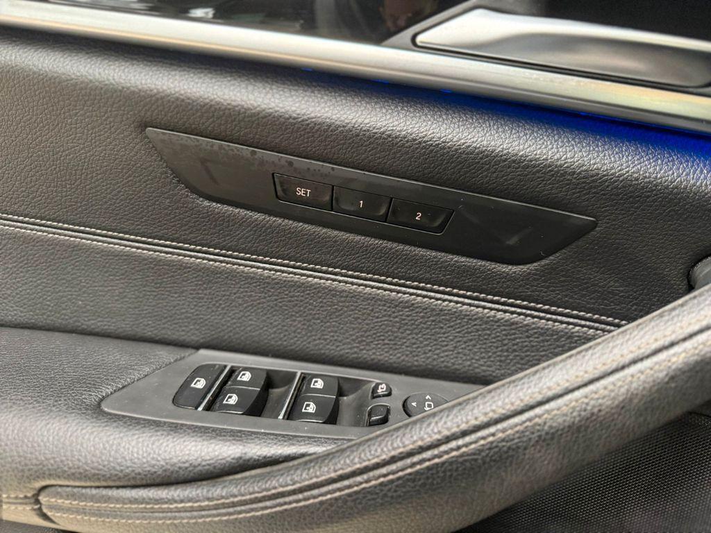 BMW 530 i Luxury Line Touring Head-Up 360 Pano