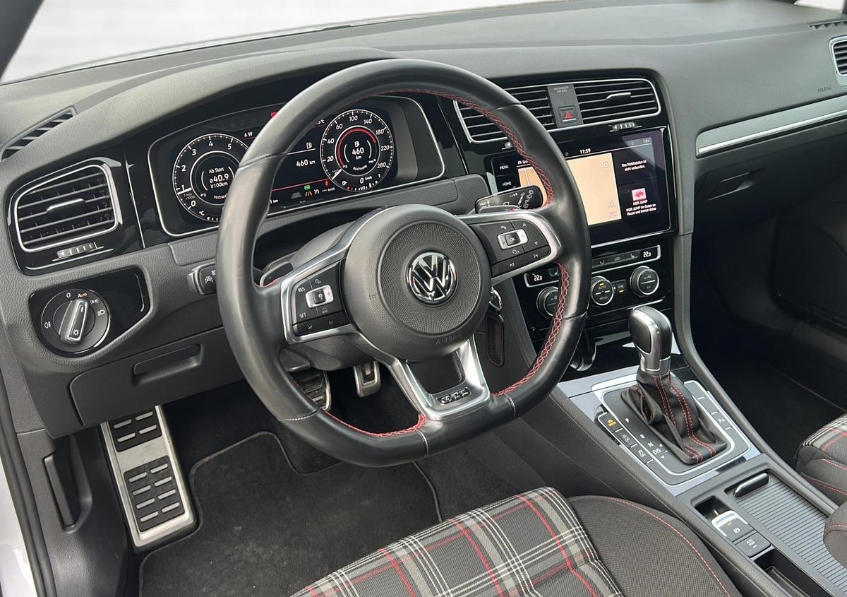 Volkswagen Golf GTI VII 2.0 TSI BMT Performance *LED*SHZ*RFK*NAVI