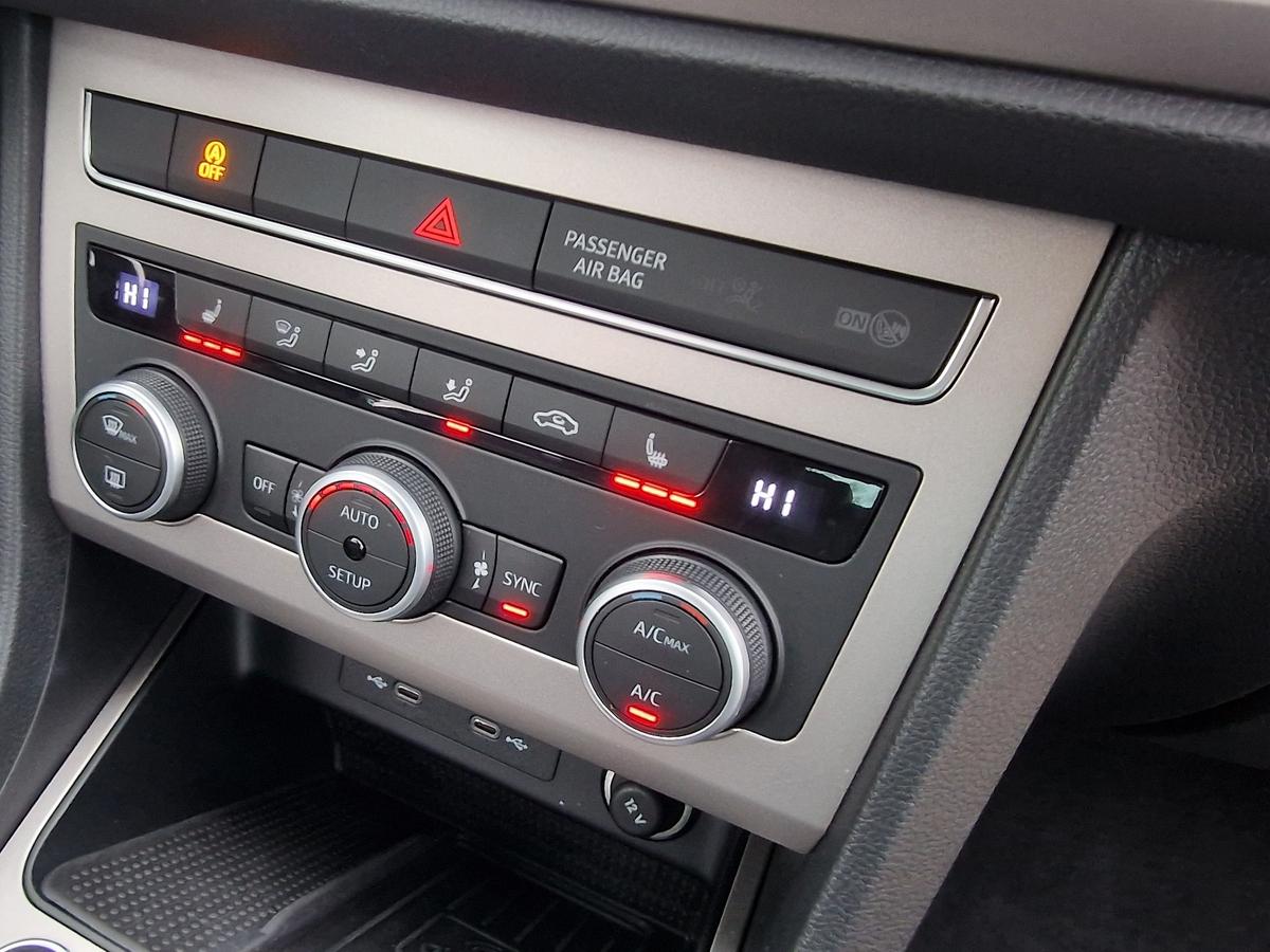 Seat Ateca TSI Xperience*R-Cam*ACC*LED*DAB*Navi*18 Zoll