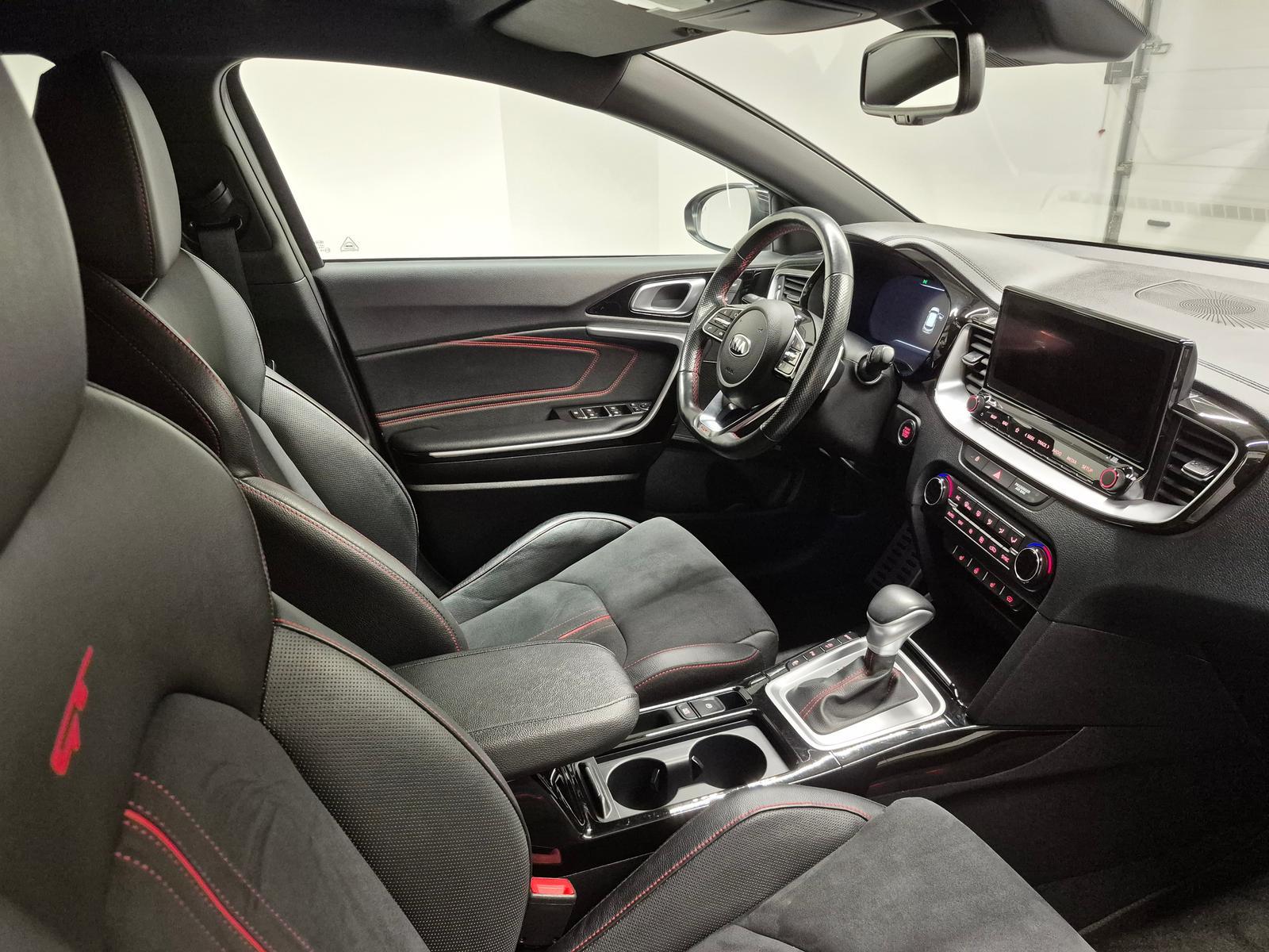 Kia e-Niro GT LED/Navi/SCC/4xSHZ/Kam/el.Heck/18-LM