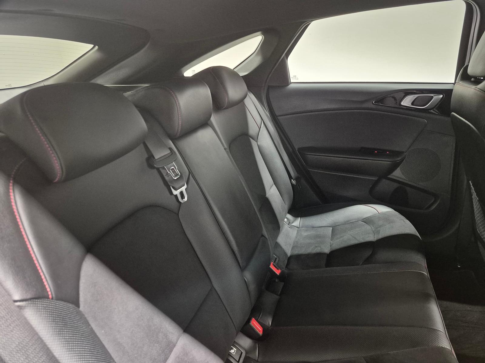 Kia e-Niro GT LED/Navi/SCC/4xSHZ/Kam/el.Heck/18-LM