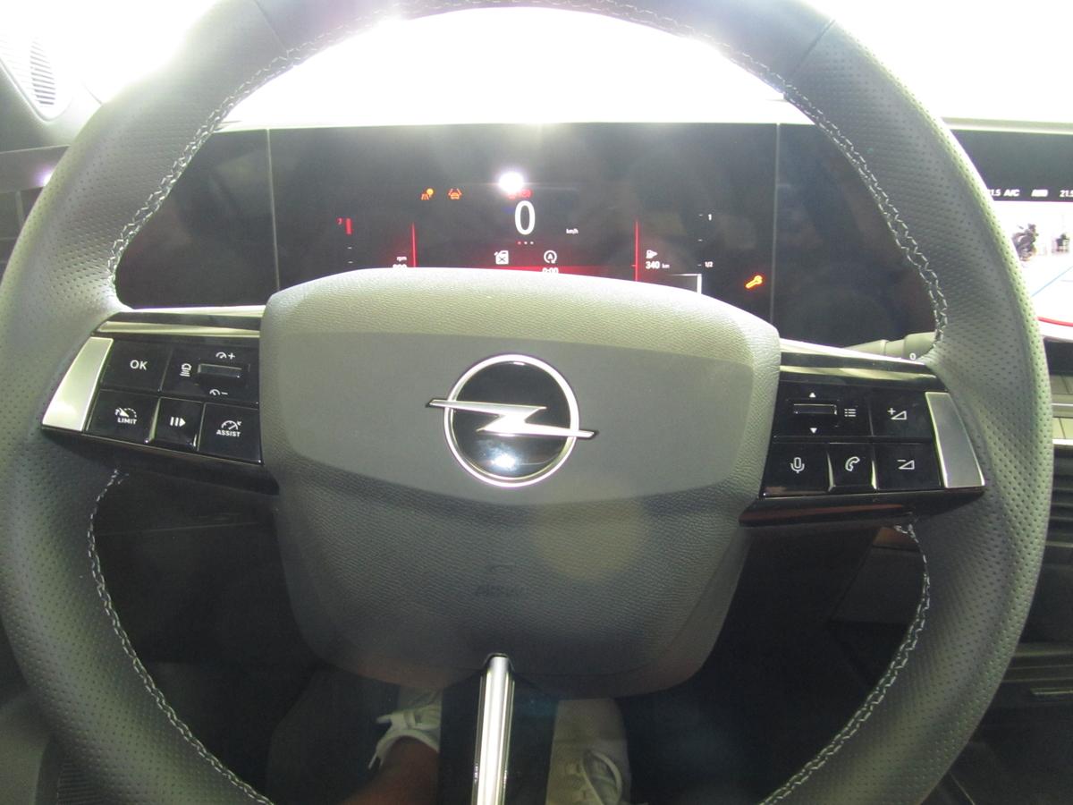 Opel Astra L 1.2 Sports Tourer GS Navi+AHK